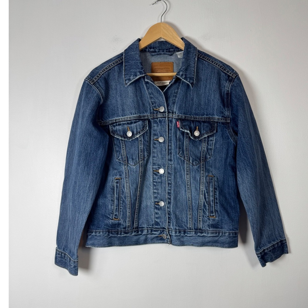 Classic Levi's Premium Womens Medium Trucker Denim Jacket Indigo Blue 29944-0006